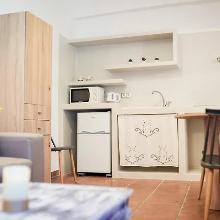 Ofioysa Kaga Kythnosuites