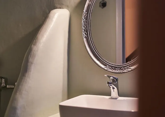 Ofioysa Kaga Kythnosuites